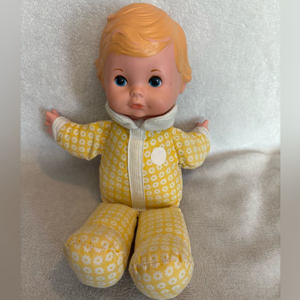 VTG 1975 Fisher Price Doll HONEY Lap Sitter Yellow Soft Body Vinyl Head & Hands